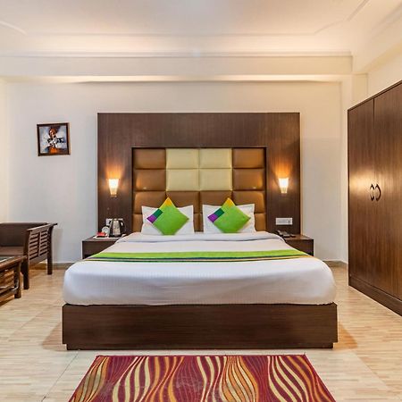 Treebo Snow View Resort Kufri With Mountain View Shimla Exterior photo