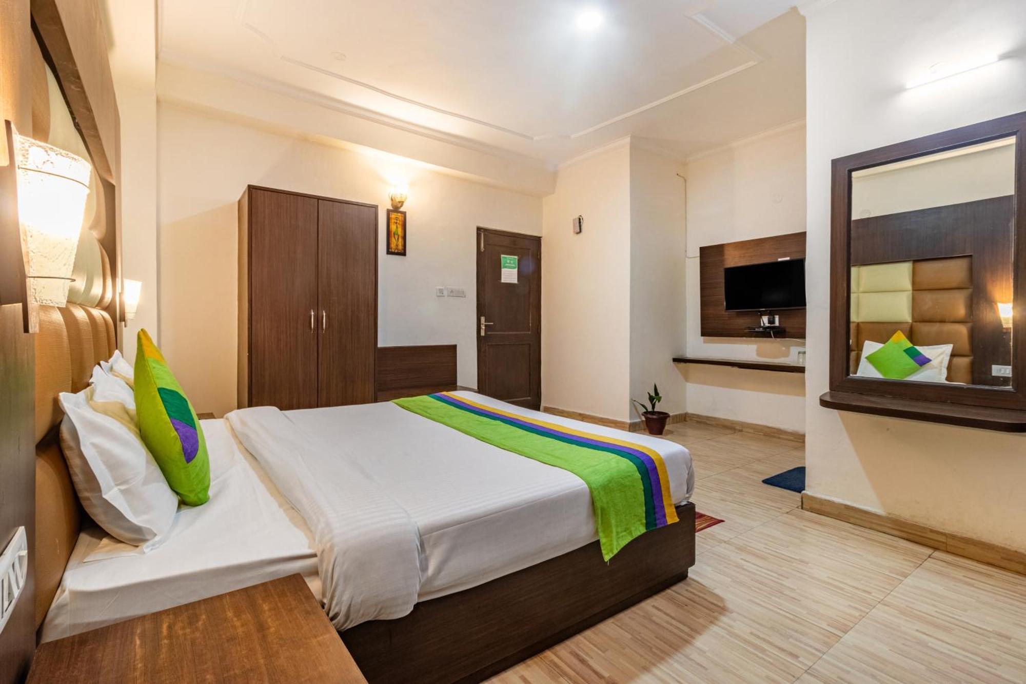 Treebo Snow View Resort Kufri With Mountain View Shimla Exterior photo