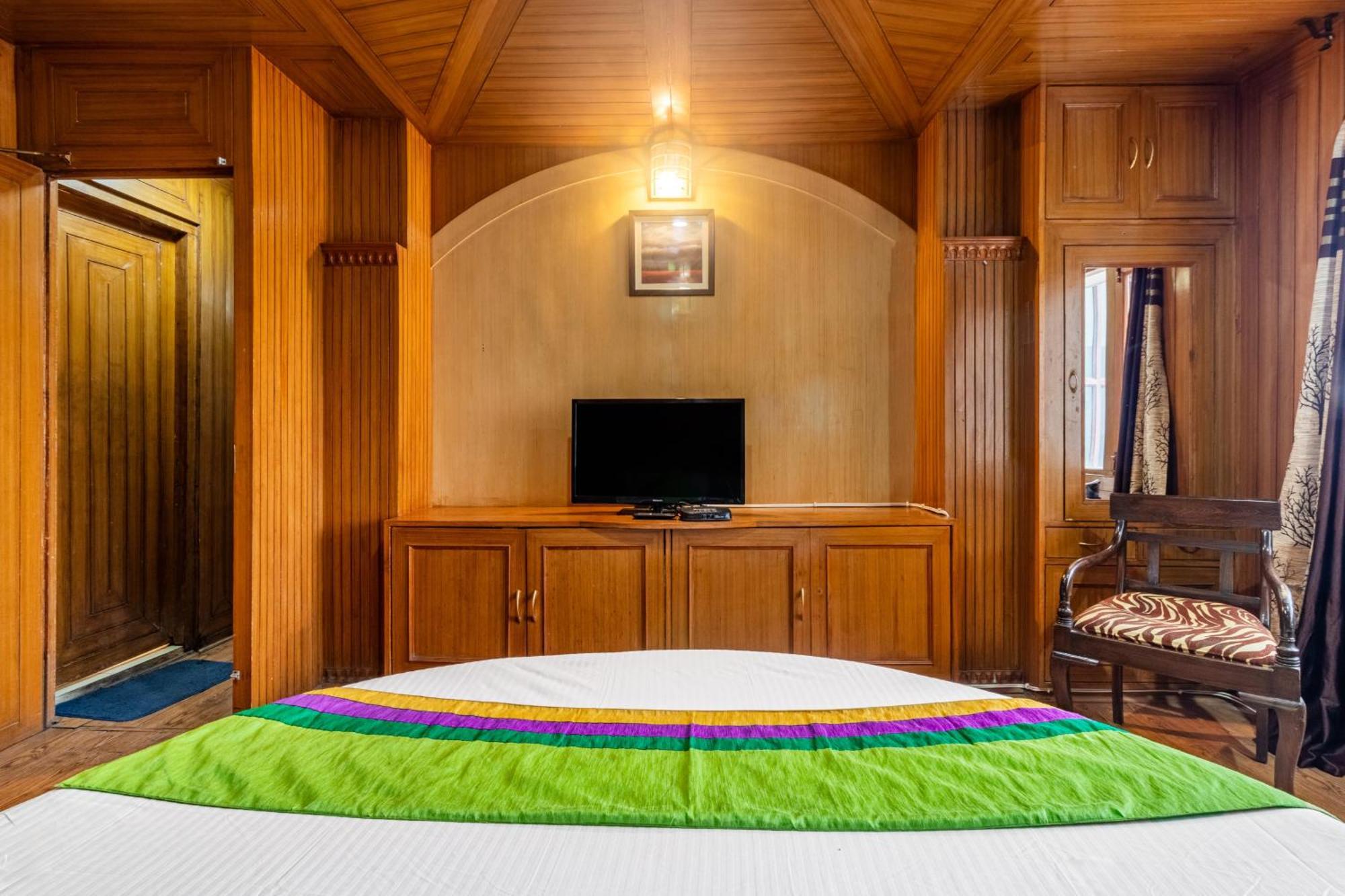 Treebo Snow View Resort Kufri With Mountain View Shimla Exterior photo