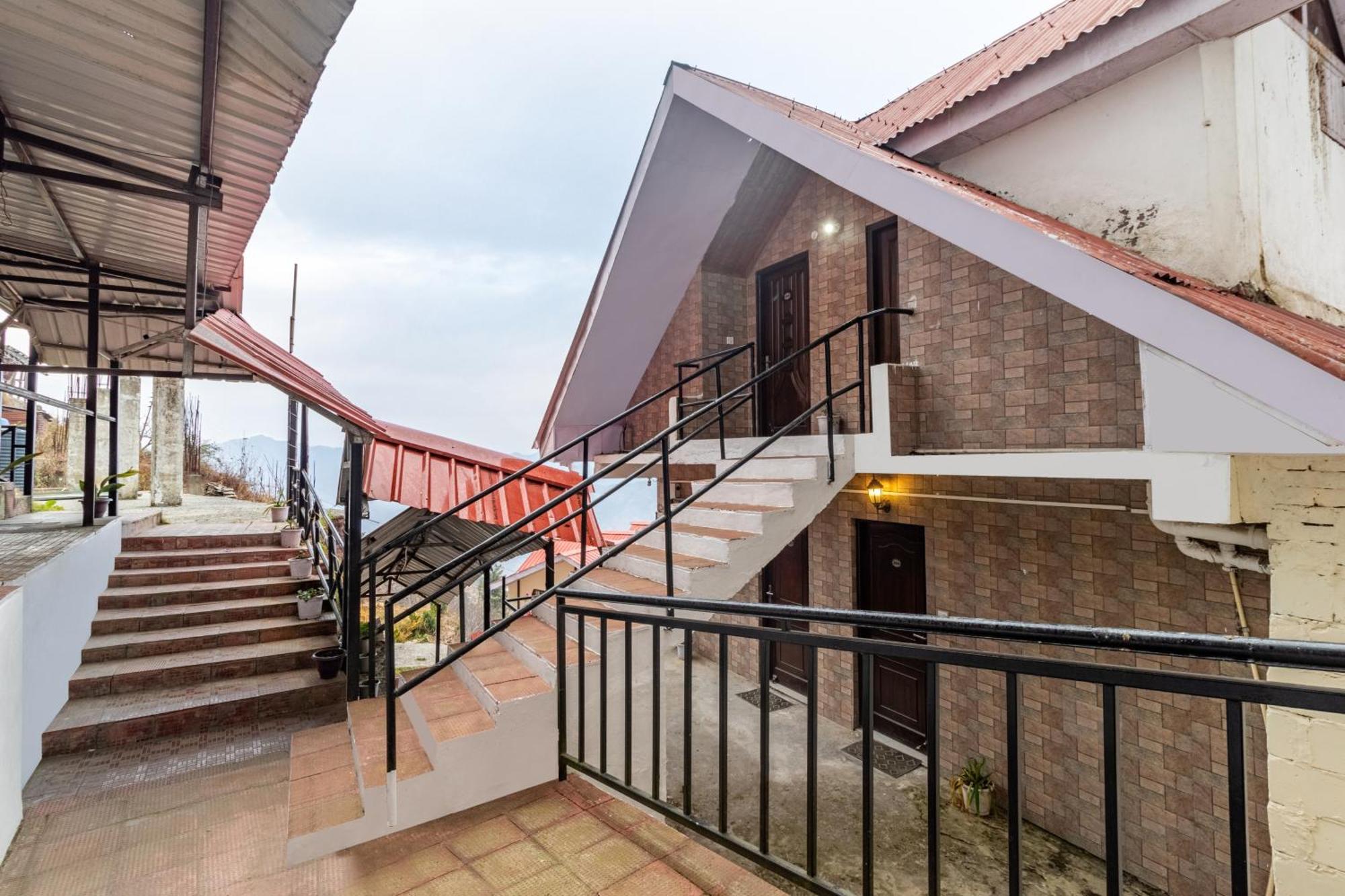 Treebo Snow View Resort Kufri With Mountain View Shimla Exterior photo